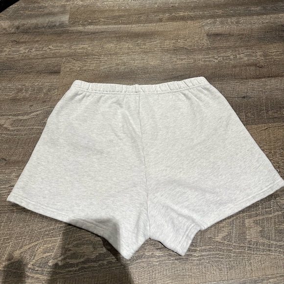 Tna
Cozy Fleece Perfect Hi-Rise 3" Sweatshort - Picture 5 of 7